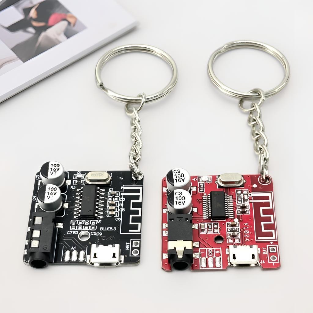 Tech Keychain Accessories - سلسلة مفاتيح بتصميم لوحة دوائر كهربائية