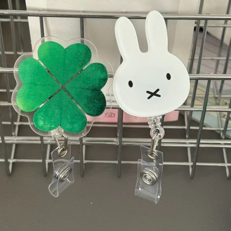 حامل بطاقة هوية كاواي ميفي مع  - مراجعة Kawaii Tech Accessories وسعره